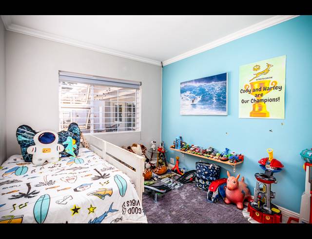 4 BEDROOM FREESTANDING TO LET IN TABLE VIEW